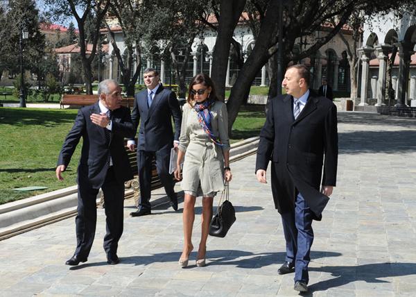 Президент Ильхам Алиев и его супруга Мехрибан Алиева приняли участие в церемонии открытия Парка офицеров в Баку [Фото]