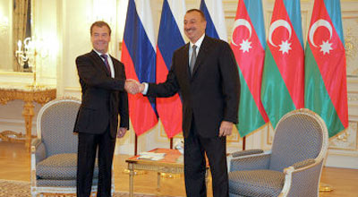 Ильхам Алиев совершит визит в Россию
