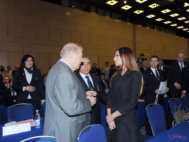 Первая леди Азербайджана представила в Москве проект «Баку-2020» [Фото]