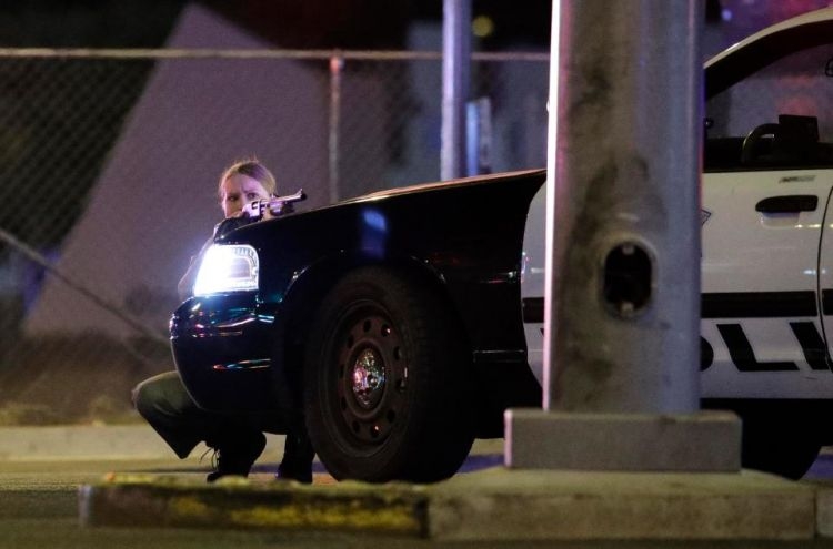 В результате стрельбы в Лас-Вегасе погибли 20 человек, более 100 пострадали [Обновлено]