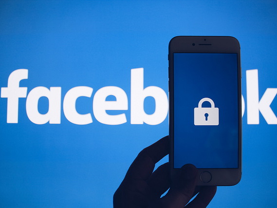 В фейсбуке запретили публикации с намеками на секс
